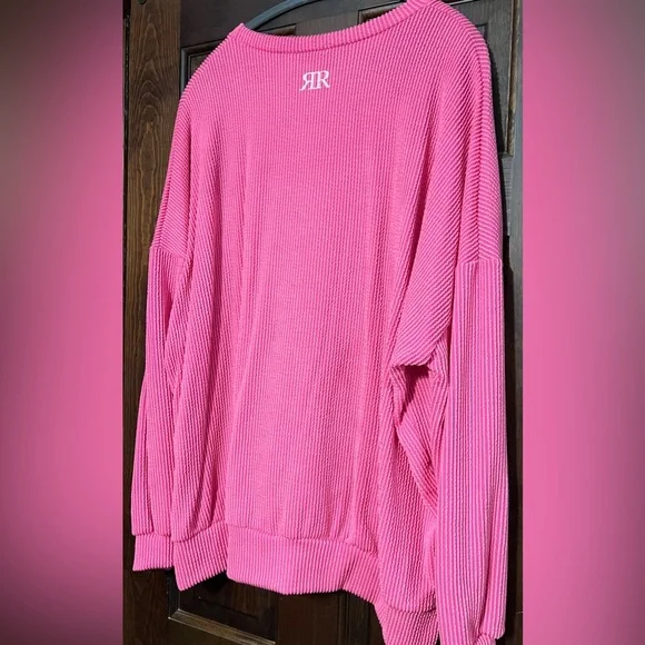 Candy Pink Ribbed Fabric Split Seams Oversized Top with Aztec Design NWOT 2X - Picture 3 of 4